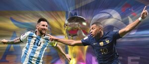 Lionel Messi a Kylian Mbappé (MS 2022) - Zdroj Profimedia