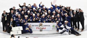Fíní - majstri sveta v ľadovom hokeji 2022 - Zdroj Profimedia Fíní - majstri sveta v ľadovom hokeji 2022 - Zdroj Profimedia