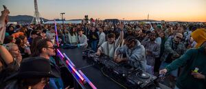 Vítanie slnka počas festivalu Pohoda 2023 Vítanie slnka počas festivalu Pohoda 2023